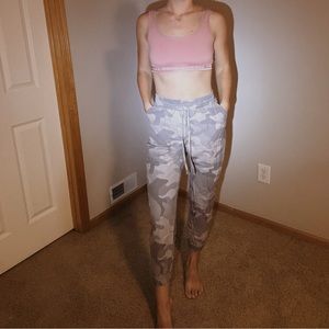 Hollister Ultra High-Rise Camo Jogger